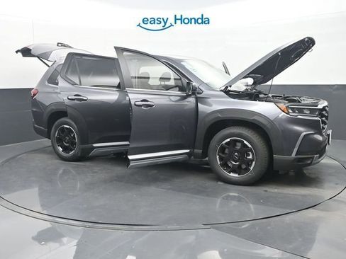 Used 2025 Honda Pilot EX-L image 35