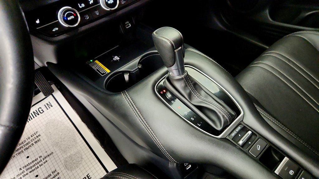 Used 2024 Honda HR-V EX-L image 17