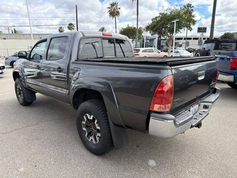Used 2015 Toyota Tacoma PreRunner w/ SR5 Package RWD image 5