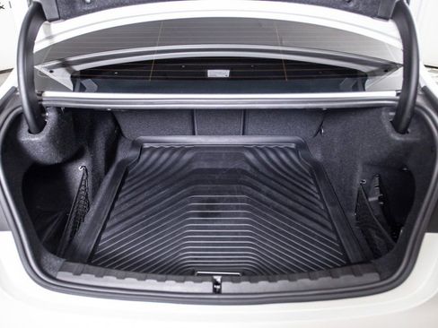 Used 2021 BMW M3 Competition w/ M Carbon Exterior Package image 9