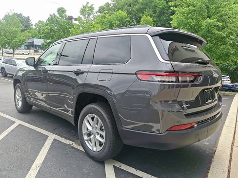 New 2025 Jeep Grand Cherokee L Laredo w/ Luxury Tech Group I image 3