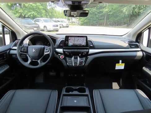 New 2026 Honda Odyssey Touring image 19
