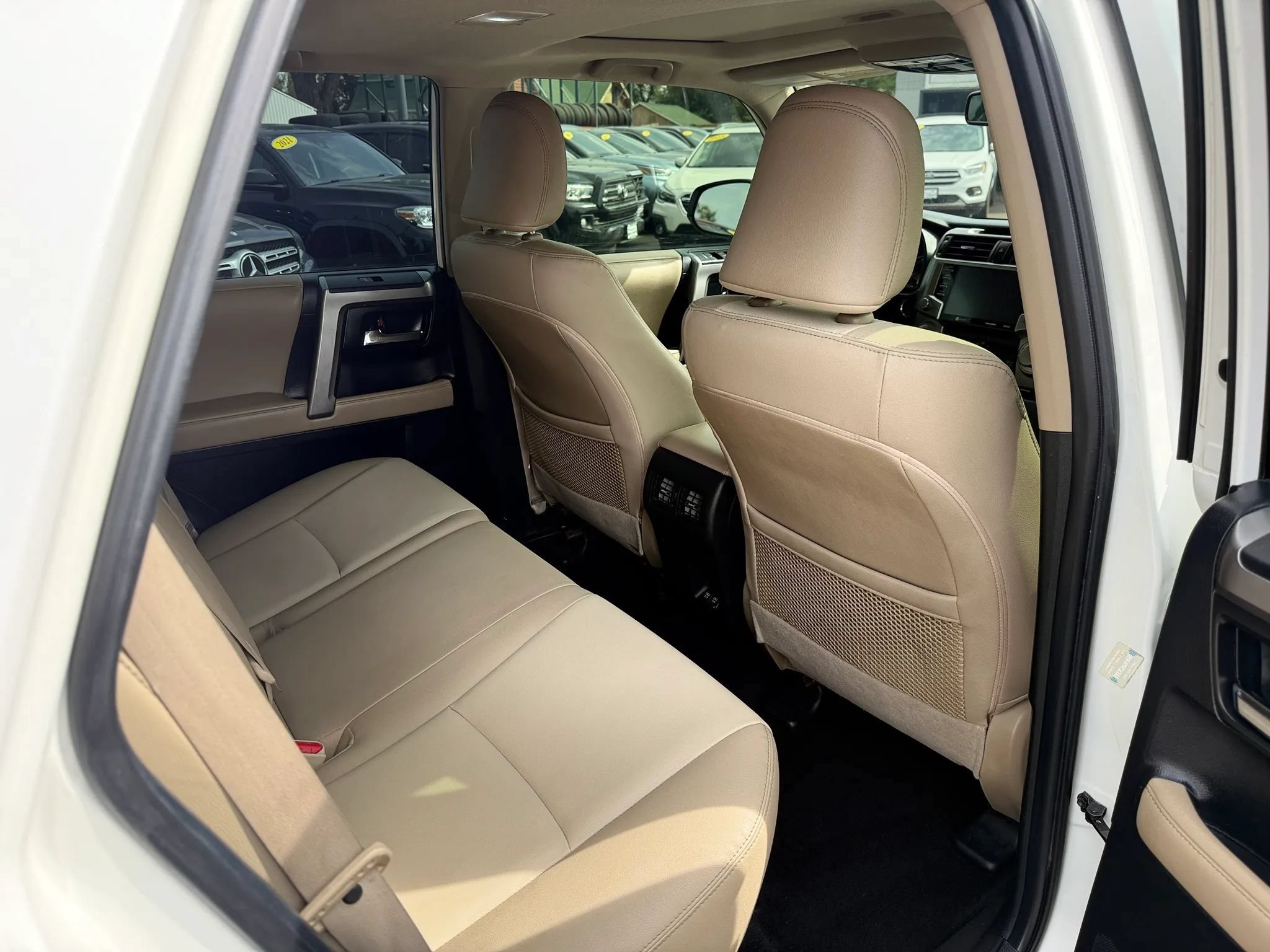 Used 2021 Toyota 4Runner SR5 Premium w/ Moonroof Package AWD/4WD image 18