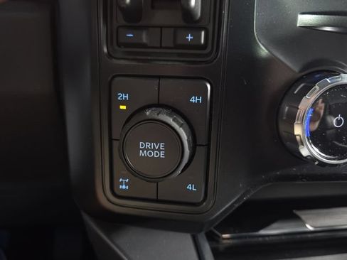 Certified 2025 Ford F350 Lariat w/ Black Appearance Package AWD/4WD image 19