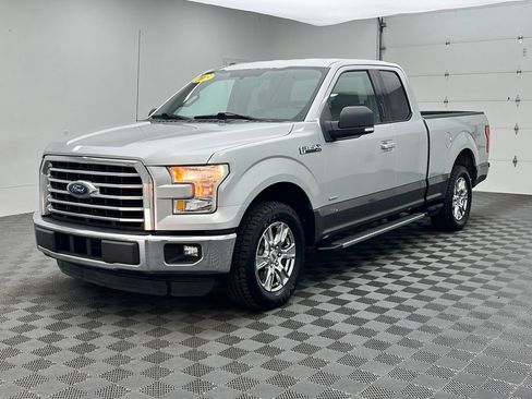 Used 2015 Ford F150 XLT w/ Equipment Group 301A Mid RWD image 2