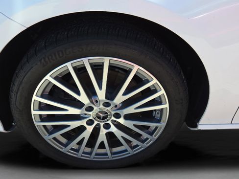 Used 2025 Mercedes-Benz CLA 250 image 9