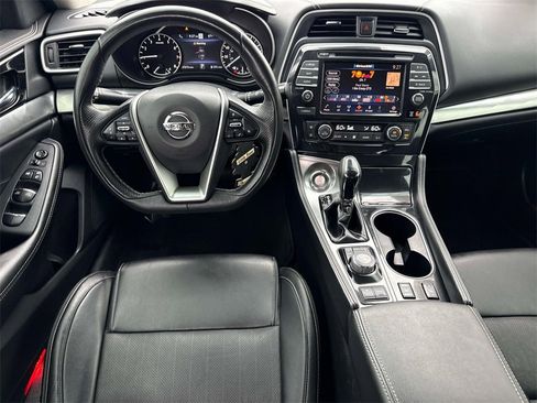 Used 2021 Nissan Maxima 3.5 SV image 11