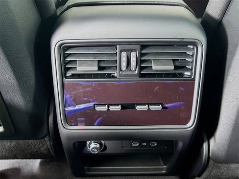 New 2026 Porsche Cayenne Base image 27