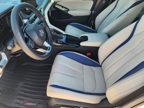Used 2026 Acura Integra A-Spec w/ Technology Package FWD image 9
