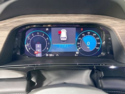 Certified 2025 Volkswagen Atlas SEL image 7