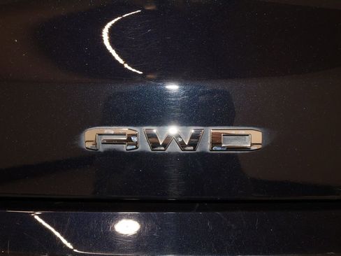 Certified 2022 GMC Acadia Denali w/ Denali Ultimate Package image 40