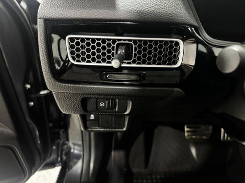Used 2025 Honda Civic Sport image 34