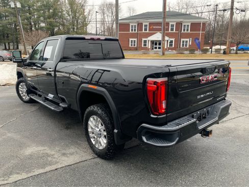 Used 2020 GMC Sierra 3500 Denali w/ Technology Package image 4