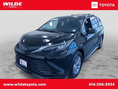 Certified 2026 Toyota Sienna LE