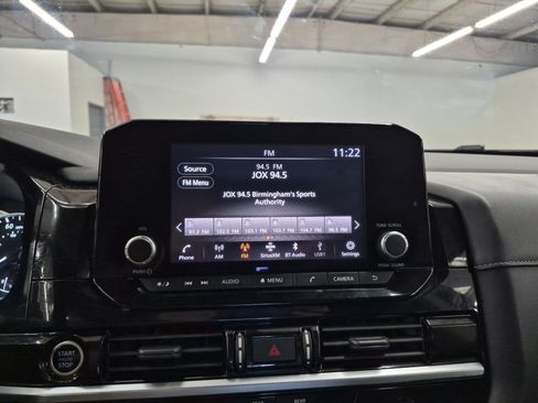 Used 2022 Nissan Pathfinder S FWD image 31