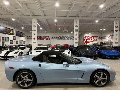 Used 2012 Chevrolet Corvette Convertible w/ 3LT Preferred Equipment Group RWD image 5