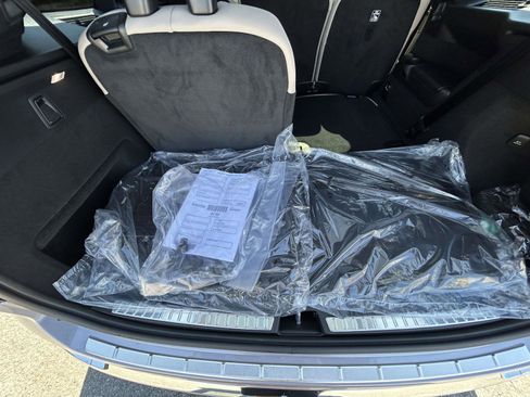 New 2026 Volvo XC90 B5 Plus image 18