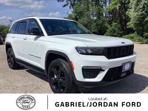 Used 2025 Jeep Grand Cherokee Limited w/ Luxury Tech Group II AWD/4WD image 1