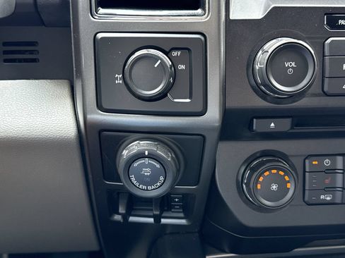 Used 2018 Ford F150 XLT w/ Equipment Group 302A Luxury RWD image 23