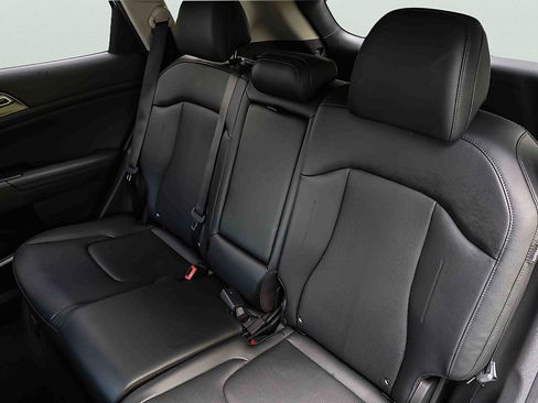 Certified 2026 Kia Sportage EX AWD/4WD image 21
