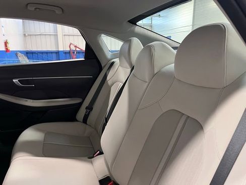Used 2023 Hyundai Sonata SEL w/ Cargo Package image 18