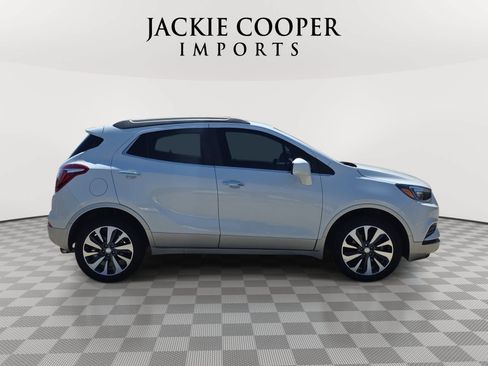 Used 2021 Buick Encore Preferred w/ Safety Package II FWD image 4