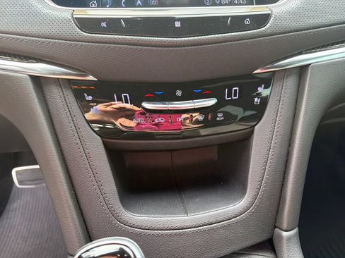 Used 2020 Cadillac XT5 Sportv AWD/4WD image 33