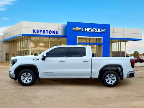 Used 2023 GMC Sierra 1500 SLE RWD image 4