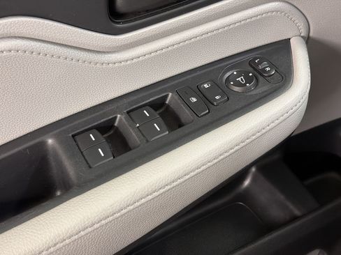Used 2024 Honda Odyssey EX image 13