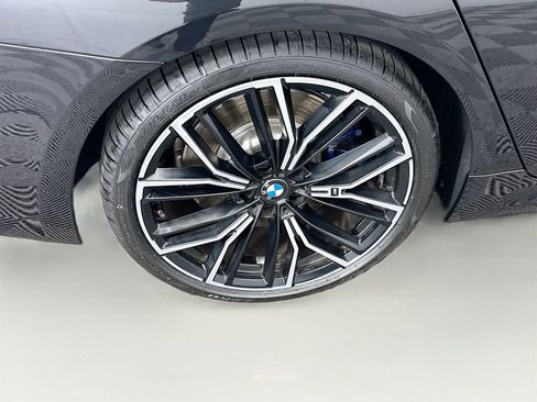 Used 2021 BMW M550i xDrive w/ Premium Package image 32