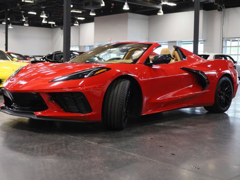 Used 2023 Chevrolet Corvette Stingray Premium Conv w/ 3LT RWD image 4