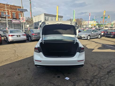 Used 2023 Honda Accord EX image 8