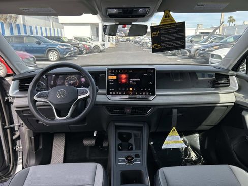 New 2026 Volkswagen Tiguan SE AWD/4WD image 15