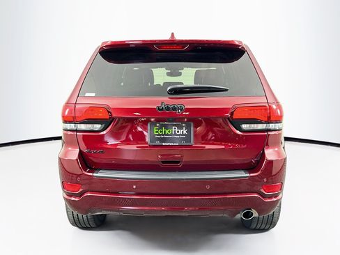 Used 2022 Jeep Grand Cherokee Laredo X AWD/4WD image 7