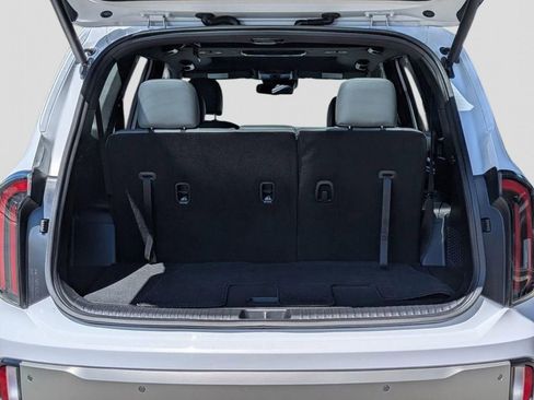 Certified 2023 Kia Telluride EX X-Line AWD/4WD image 9