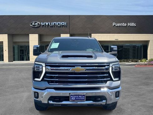 Used 2024 Chevrolet Silverado 2500 LTZ w/ LTZ Plus Package AWD/4WD image 2
