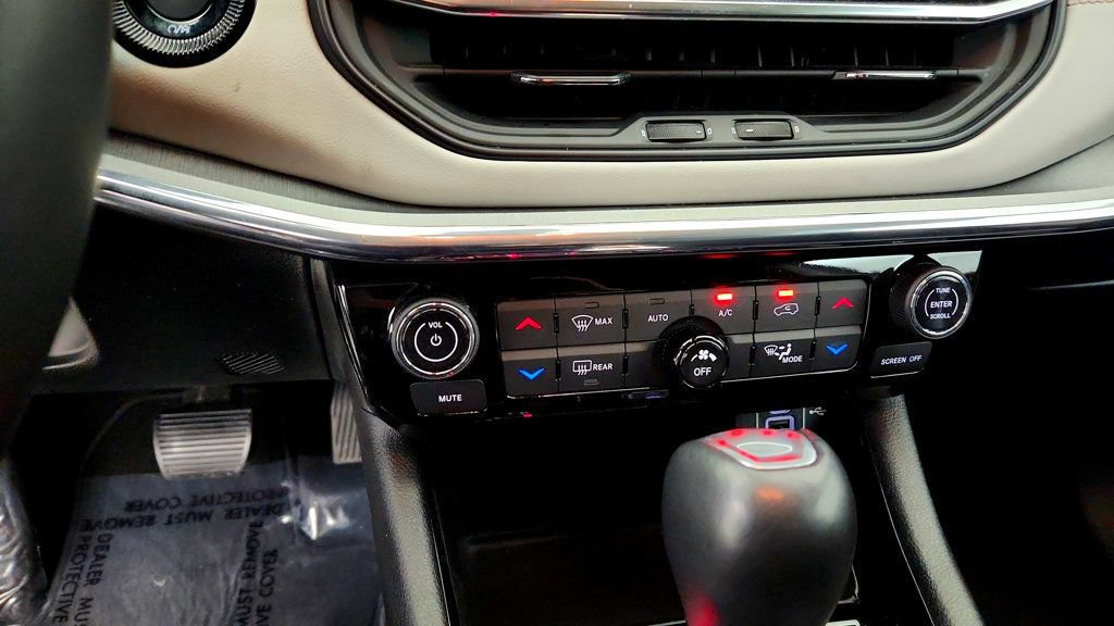 Used 2022 Jeep Compass Limited w/ Sun and Sound Group AWD/4WD image 18