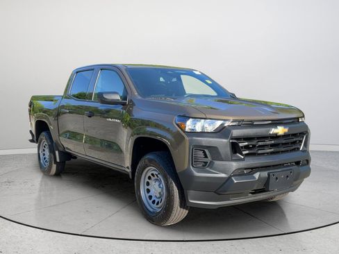 Used 2023 Chevrolet Colorado W/T image 1