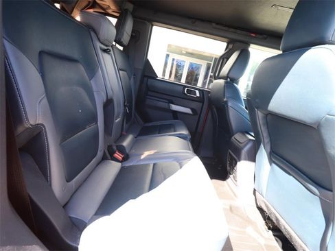 Certified 2022 Ford Bronco Outer Banks w/ Sasquatch Package image 22