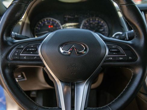 Used 2019 INFINITI Q60 3.0t Luxe w/ Essential Package RWD image 15