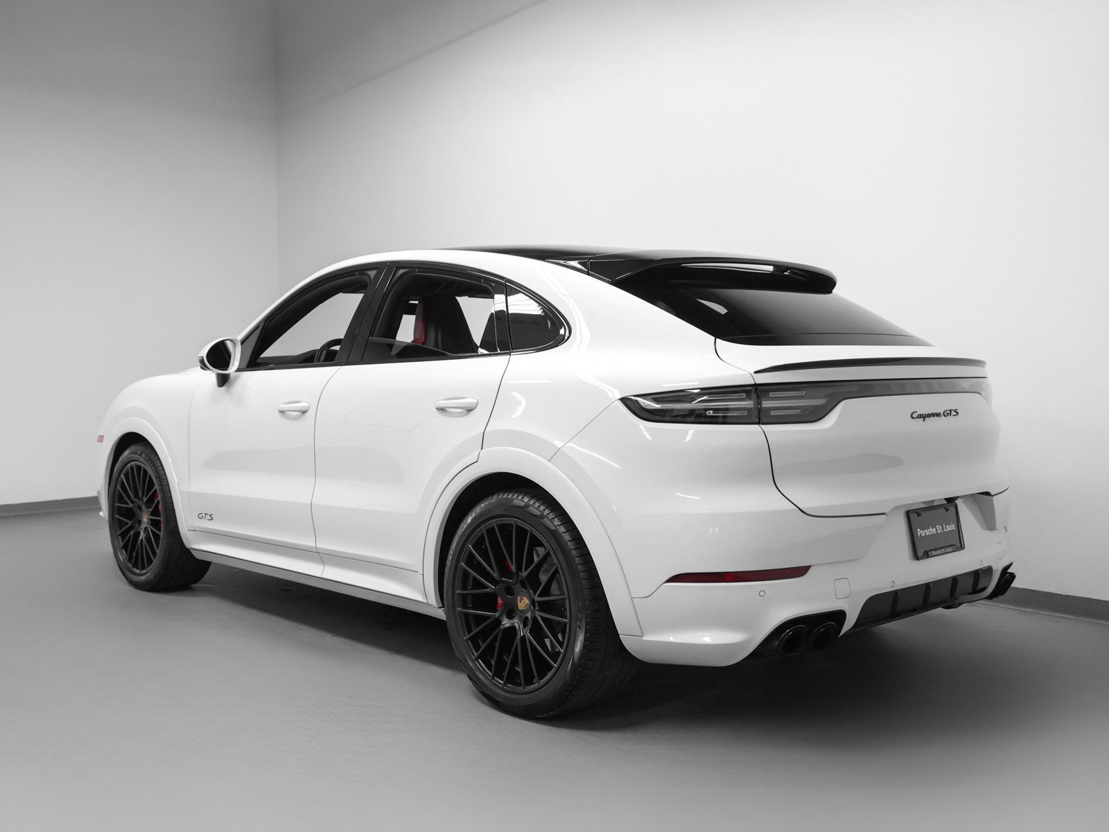 Certified 2022 Porsche Cayenne GTS w/ Premium Package Plus AWD/4WD image 3