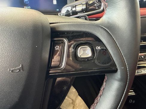 Certified 2025 Lincoln Corsair Reserve AWD/4WD image 15