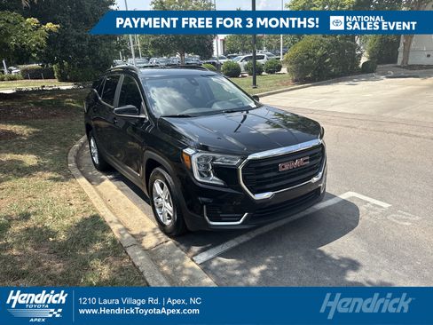 Used 2023 GMC Terrain SLE w/ Driver Convenience Package FWD image 1