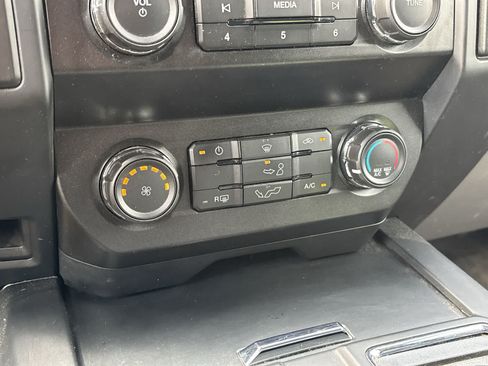 Used 2020 Ford F150 XL w/ Equipment Group 101A Mid AWD/4WD image 19