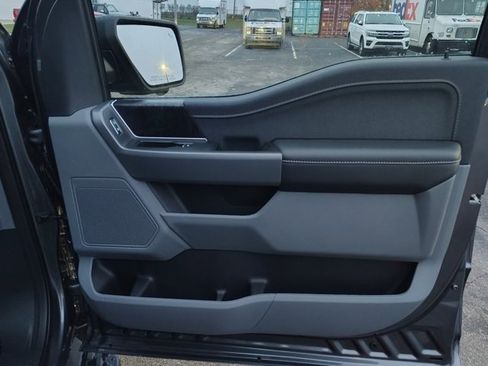 New 2025 Ford F150 Lightning XLT image 31