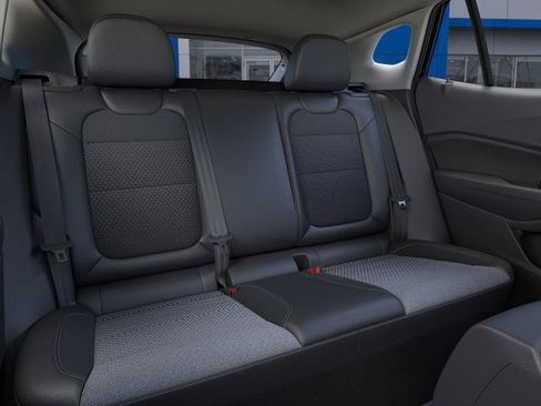 New 2026 Chevrolet Trax LT w/ Driver Confidence Package FWD image 17