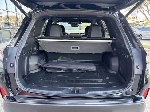 Used 2025 Subaru Forester Limited AWD/4WD image 29
