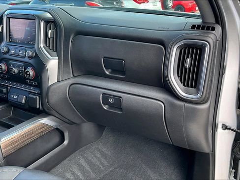 Used 2021 Chevrolet Silverado 1500 LT Trail Boss w/ Convenience Package II image 31