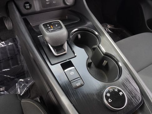 Certified 2024 Nissan Rogue S AWD/4WD image 18