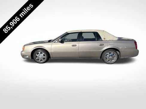 Used 2003 Cadillac De Ville w/ Comfort & Convenience Package image 2